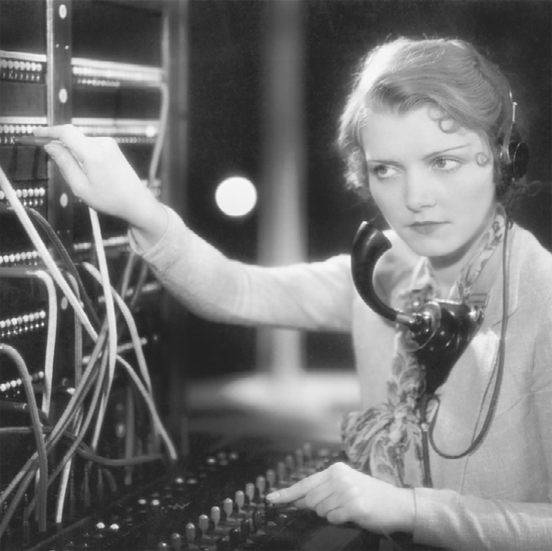 Визуальное исследование объекта: наушники.