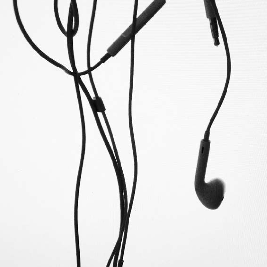 Визуальное исследование объекта: наушники.