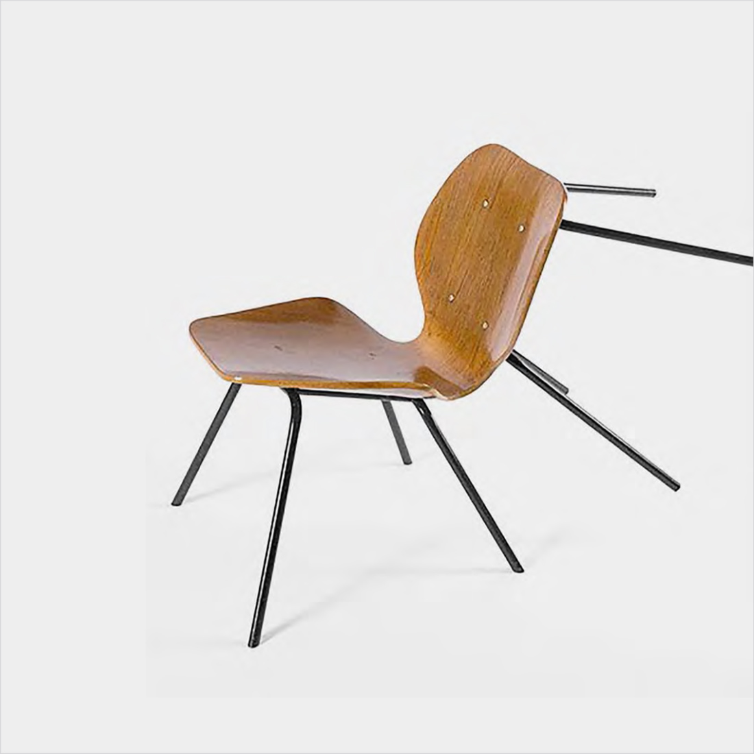 Визуальное исследование объекта: весы.