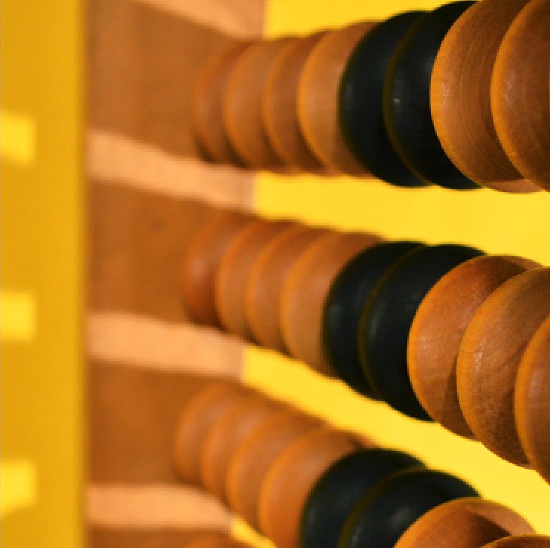 Визуальное исследование объекта: счёты.