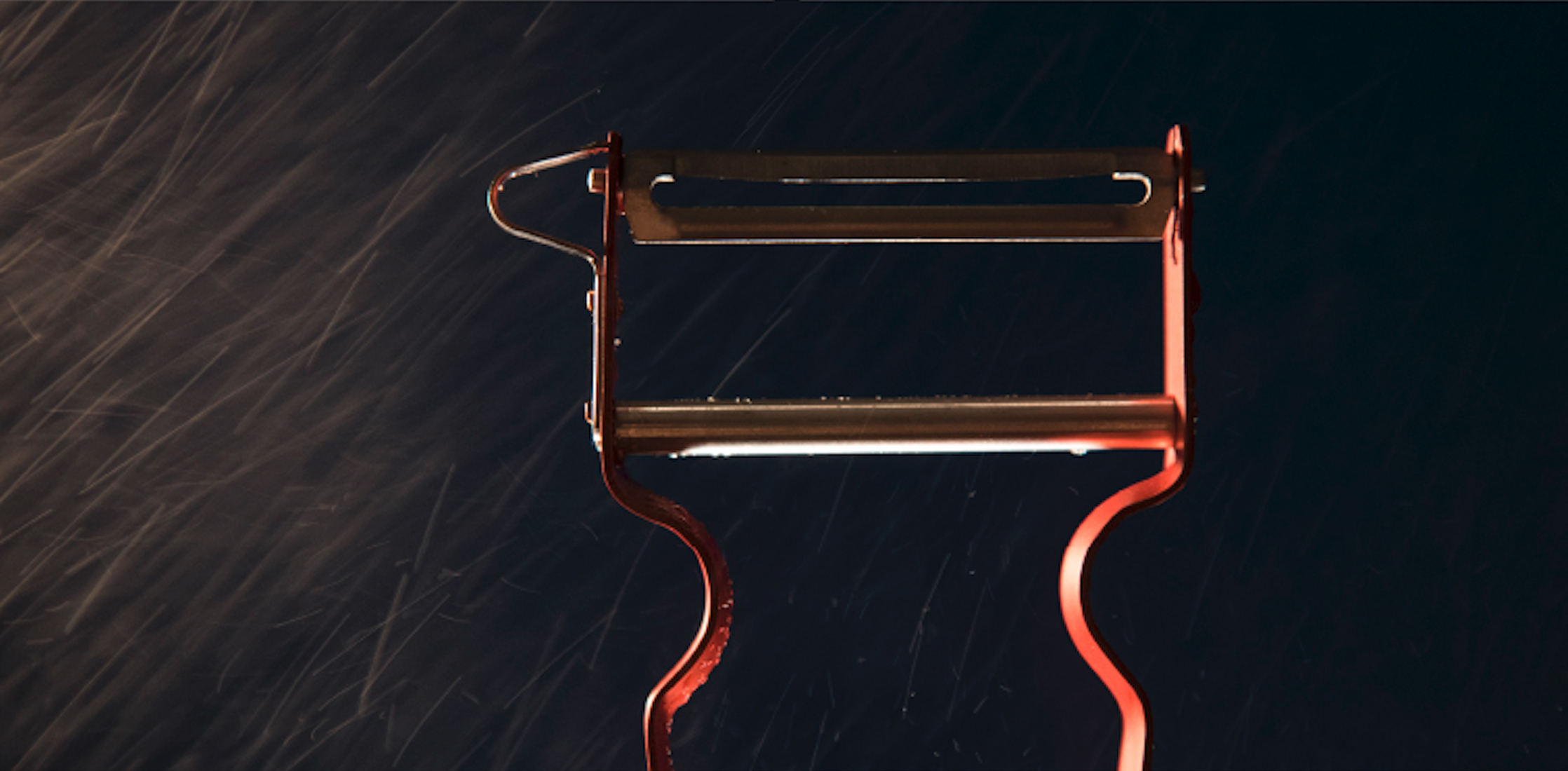 Визуальное исследование объекта: овощечистка.