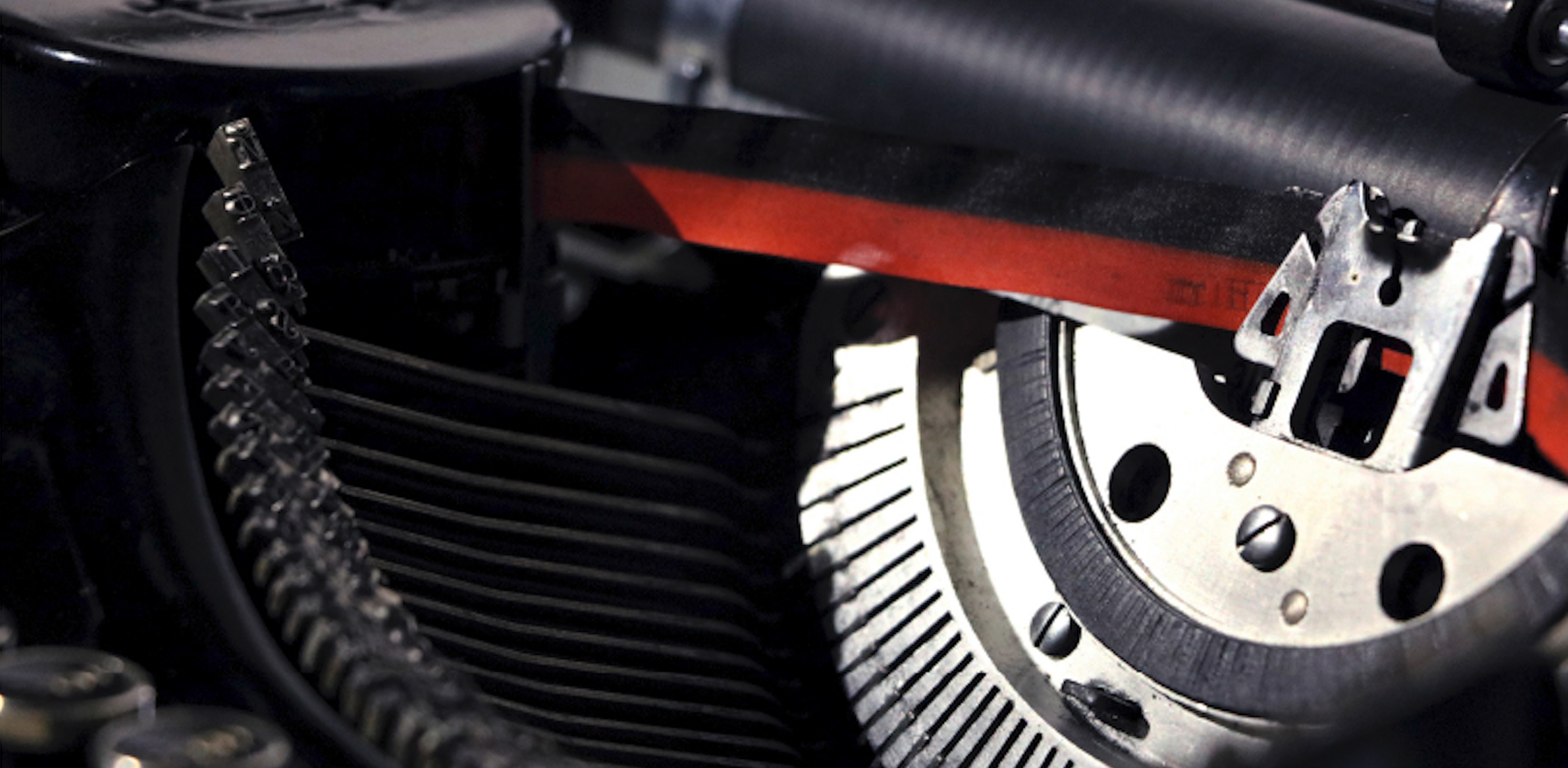 Визуальное исследование объекта: машинка Ундервуд.